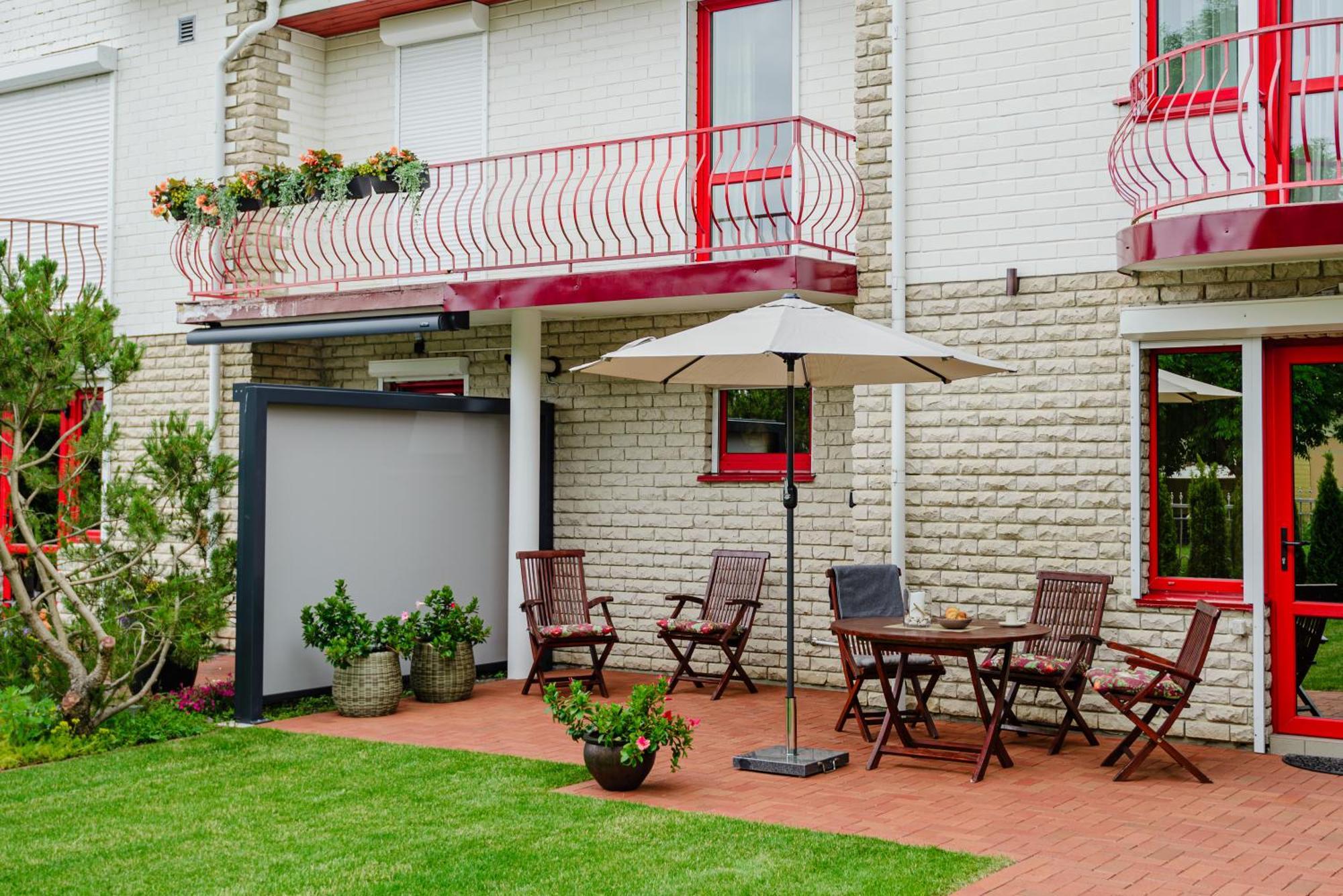 Family Inn Cottage With Terrace 帕兰加 外观 照片